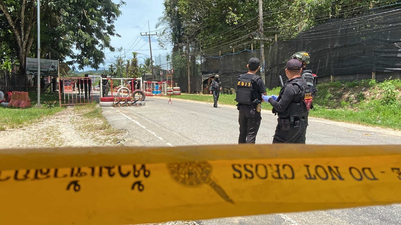 ยิงถล่ม-บึมซ้ำ ฐานตรวจ ทพ.ตาย 1-เจ็บ 1 อีกจุดรัวโหด ฆ่า ด.ต.ชิงปืน นราธิวาสป่วน