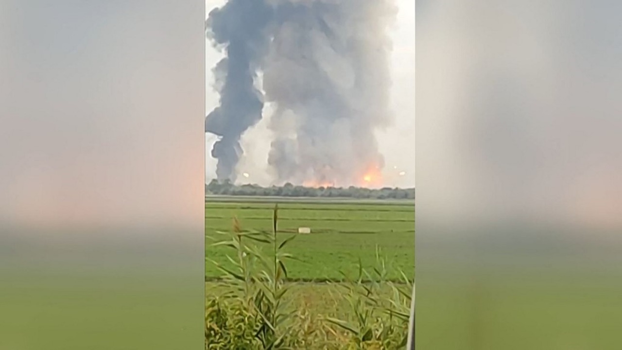 เกิดระเบิดที่คลังอาวุธกองทัพในไครเมีย รัสเซียโวยเป็นการก่อวินาศกรรม