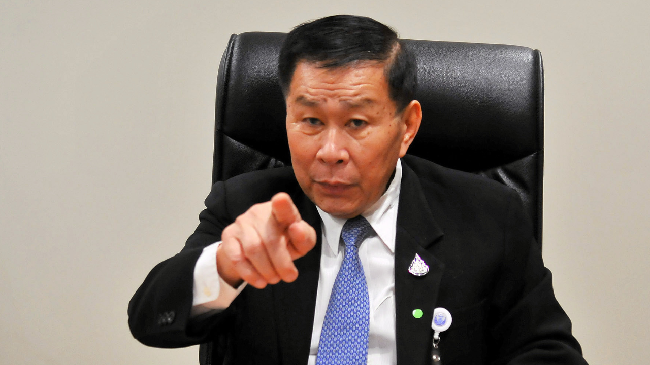 อย่าทำตัวเหนือกฎหมาย “เสรีพิศุทธ์” ถาม “ประยุทธ์” อ่านภาษาไทยไม่ออกหรือ
