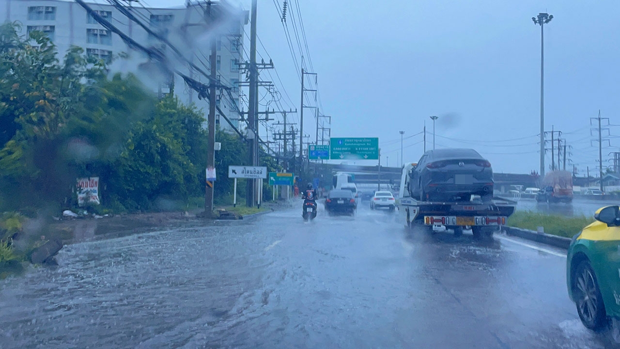 เตือนฝนหนักอีก 15 จุดกทม. จมนํ้าทุลักทุเล เร่งตั้งบังเกอร์ ป้องกันวัดไชย