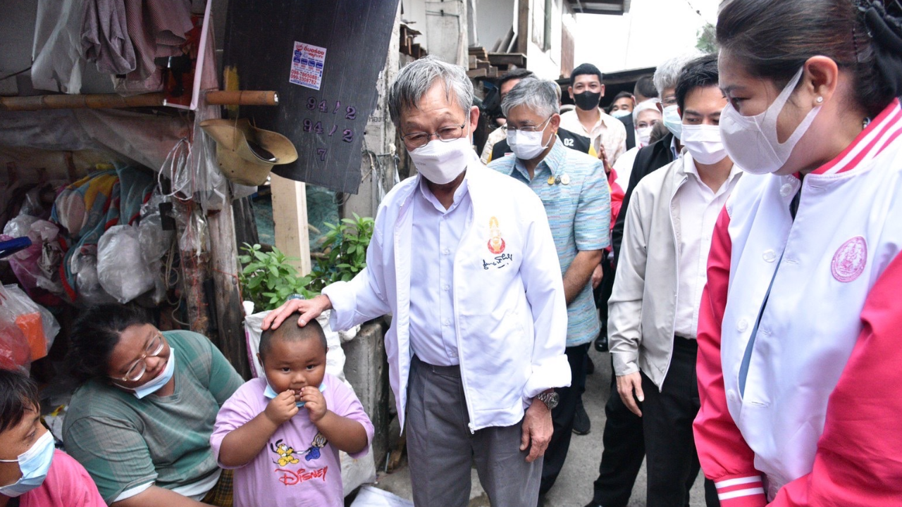 “ชวน” ลัดคิวงาน รุดเยี่ยมเมืองปากน้ำ ที่เจอผลกระทบจากน้ำทะเลหนุนสูง