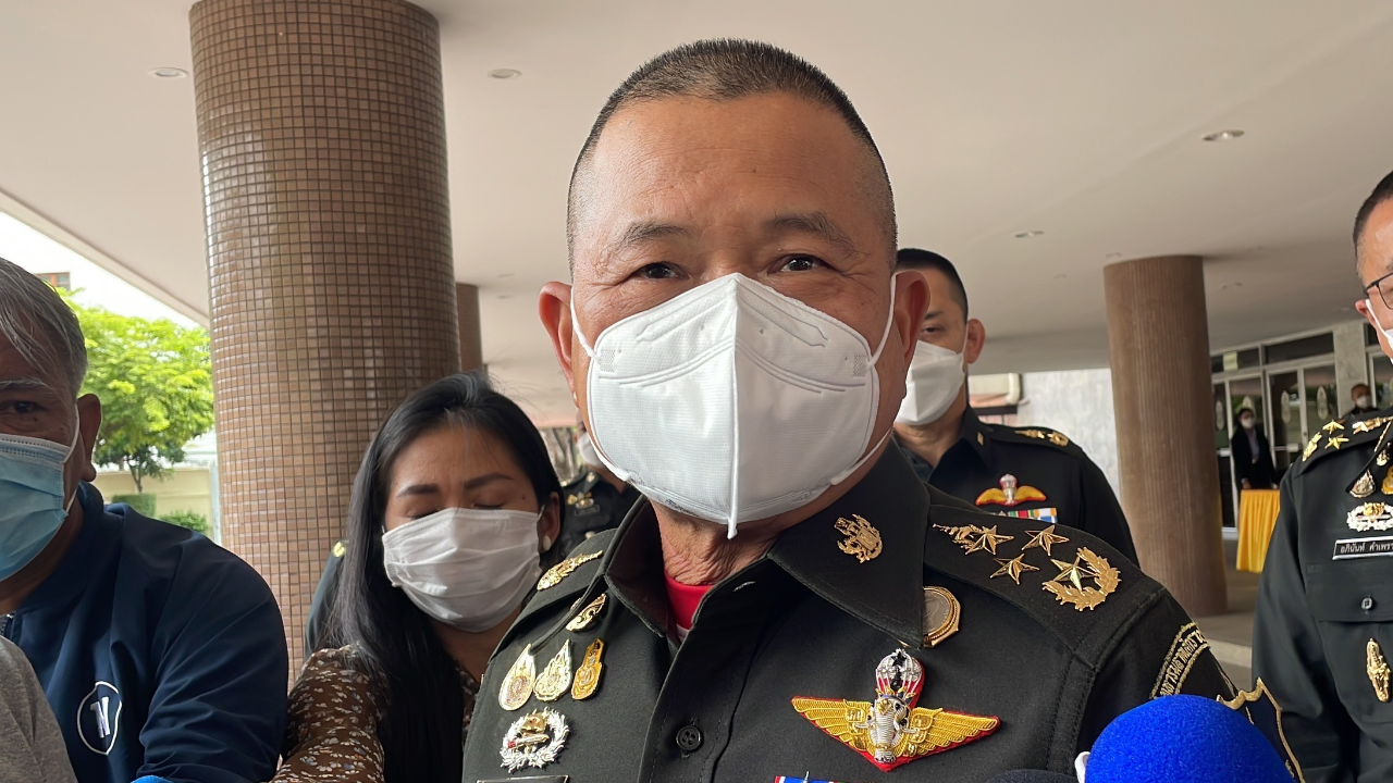 ผบ.ทบ. ขออย่าคาดการณ์มีม็อบ ตอนนี้ประเทศสงบ เผยคำตอบหากขั้วการเมืองเปลี่ยน