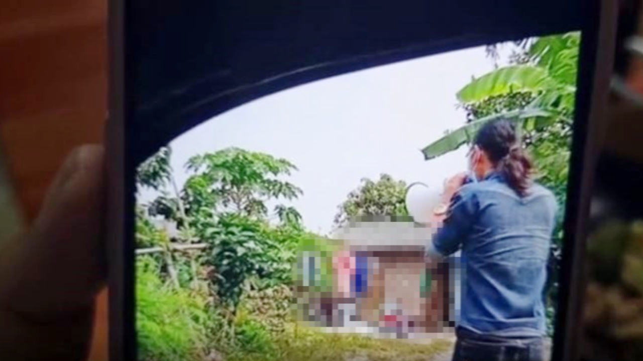 แก๊งเงินกู้ส่งคลิปขู่ เตือนลูกหนี้เบี้ยว เจอโทรโข่งประจานทวงหน้าบ้าน (คลิป)