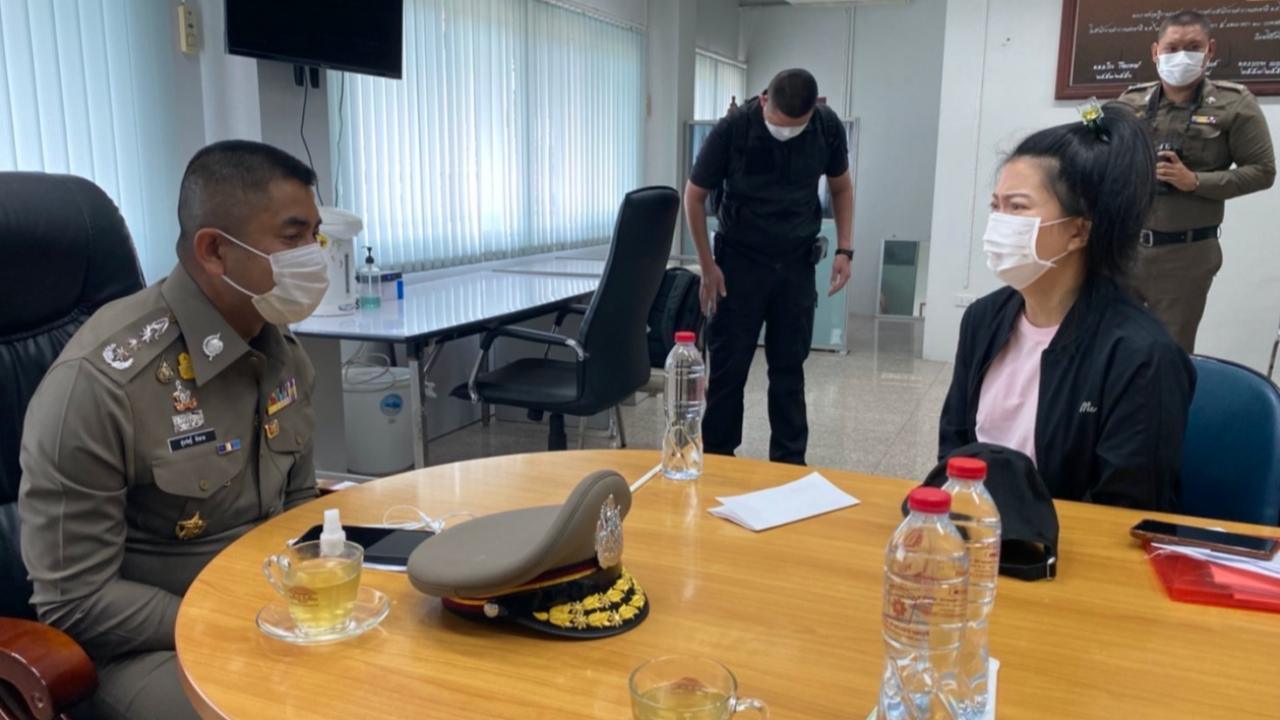 แฉส.ต.ท.หญิงโหด เรียกเงินลูกจ้าง 5 แสนค่าฝากเป็นทหาร หักจากเงินเดือน