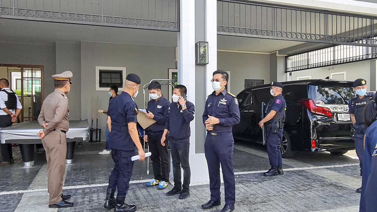 ผบช.น.นําทัพ อายัดแก๊งนายทุนจีน ขบวนการค้ายาเสพติดข้ามชาติ อายัดบ้านหรู