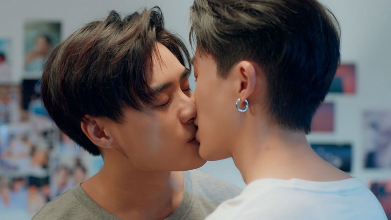 "บิว" แลกแหวนแทนใจ "แดเนียล" รักหวานละมุน มอบจูบสุดฟิน ในซีรีส์ "แอบจองรัก"