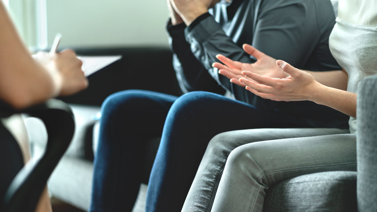 ตกเป็นเมียน้อยไม่รู้ตัว หญิง 12 ราย อ้างโดนชายวัย 60 หลอกคบทั้งมีภรรยาแล้ว