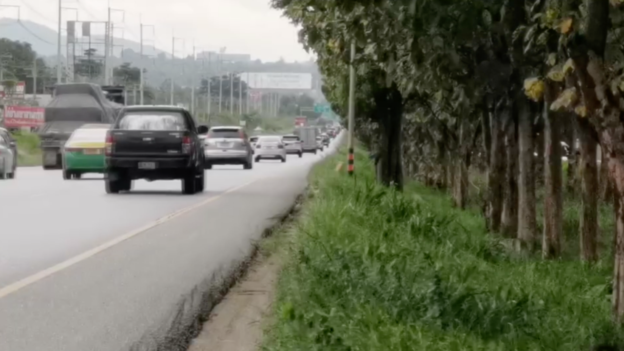 จราจรหนึบถนนมิตรภาพ บายพาสปากช่อง คนแห่กลับเข้ากรุง คาดรถติดถึงค่ำนี้