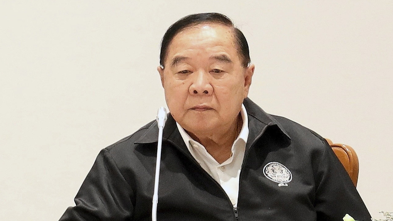 “ลุงป้อม” โชว์ทีเด็ด