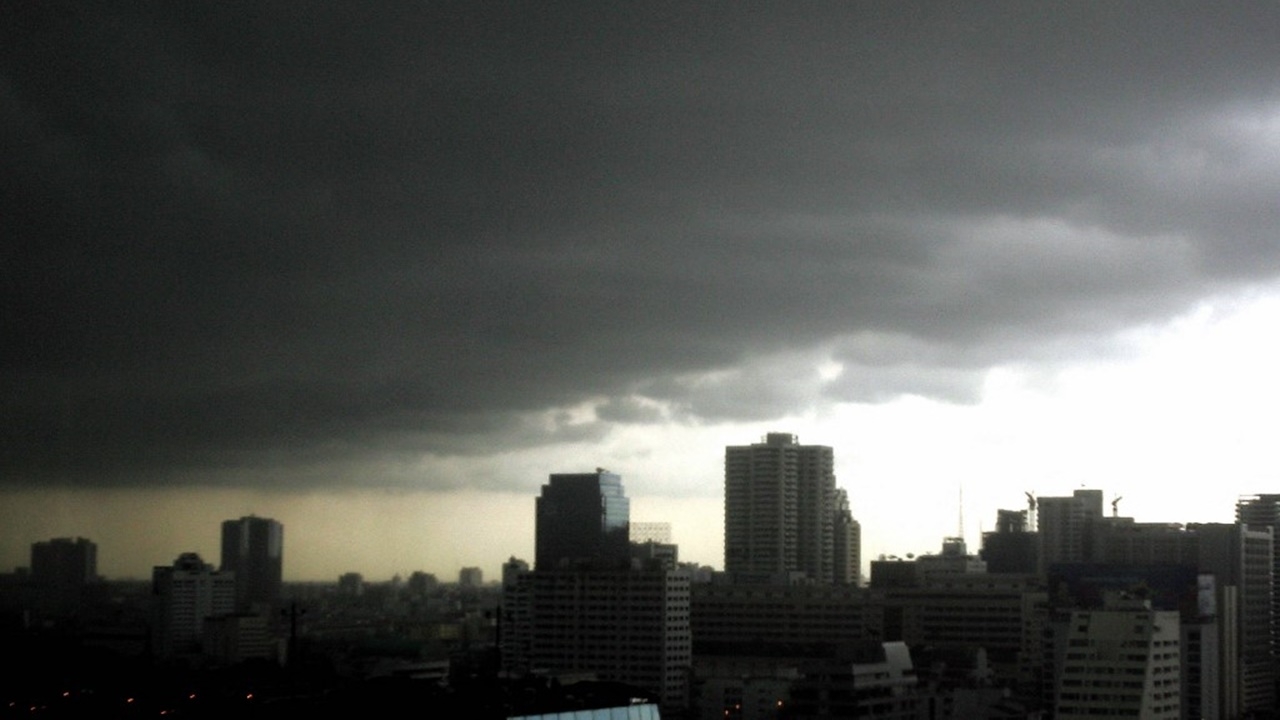 สภาพอากาศวันนี้ ไทยฝนลดแต่ยังหนักในภาคกลาง-ตะวันออก-ใต้ กทม.ตกร้อยละ 60