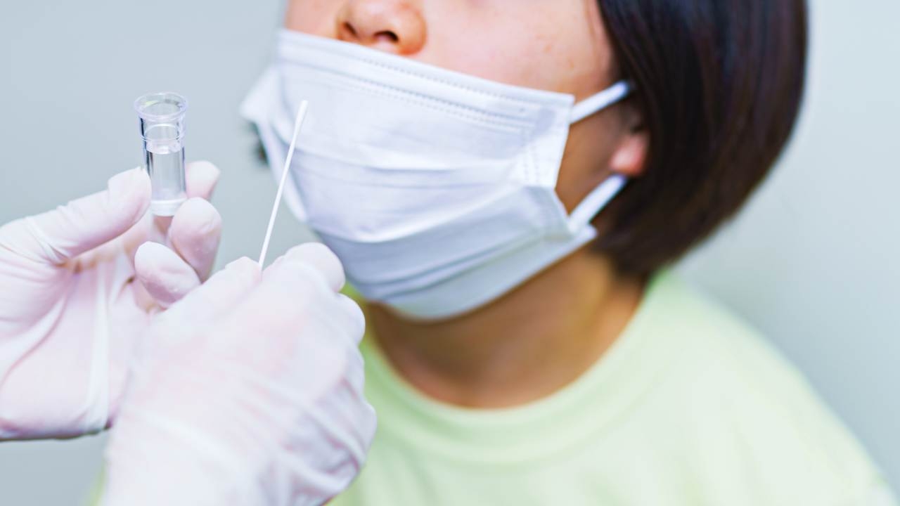 "หมอยง" เผยเหตุผล ทำไมคนที่ฉีดวัคซีนแล้วติดเชื้อ "โควิด-19" ยังต้องฉีดวัคซีนอีก