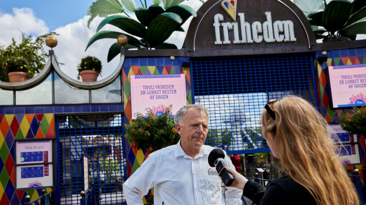 สลด รถไฟเหาะตีลังกาตกรางที่สวนสนุกเดนมาร์ก วัยรุ่นดับ 1 ศพ บาดเจ็บ 1 ราย