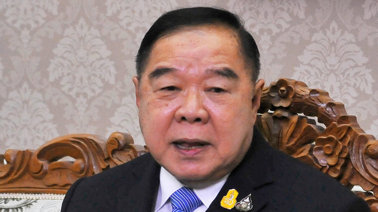 ปั้นพรรคใหม่ดิ้นหนีตาย