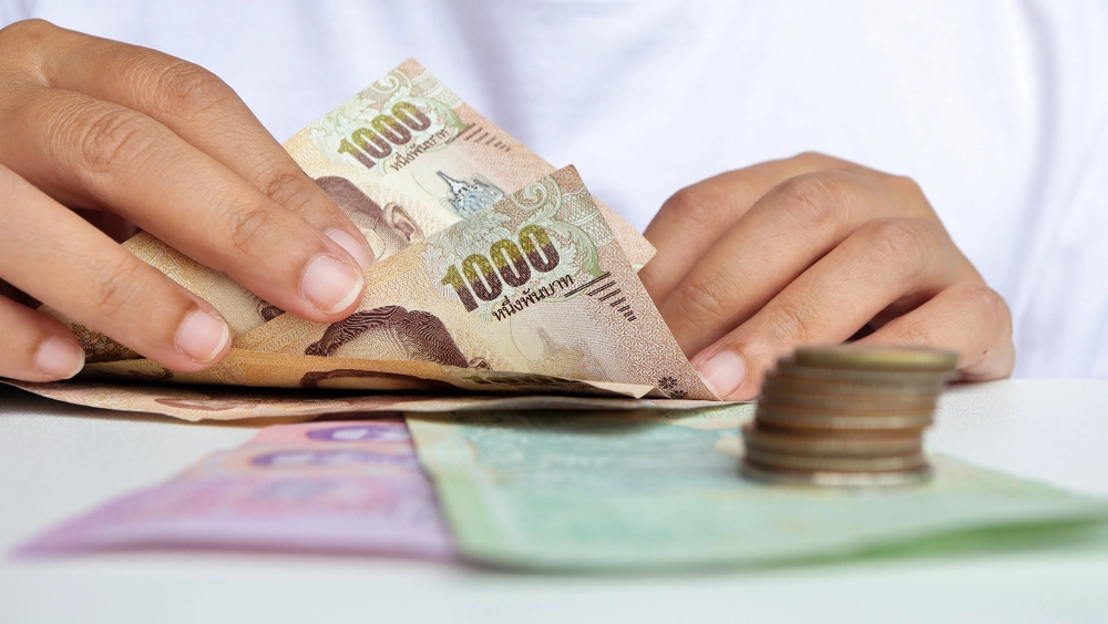 .เงินบาทอ่อนค่า หลังนักลงทุนเห็นเงินเฟ้อสหรัฐฯ หวั่นเฟดขึ้นดอกเบี้ยแรง.