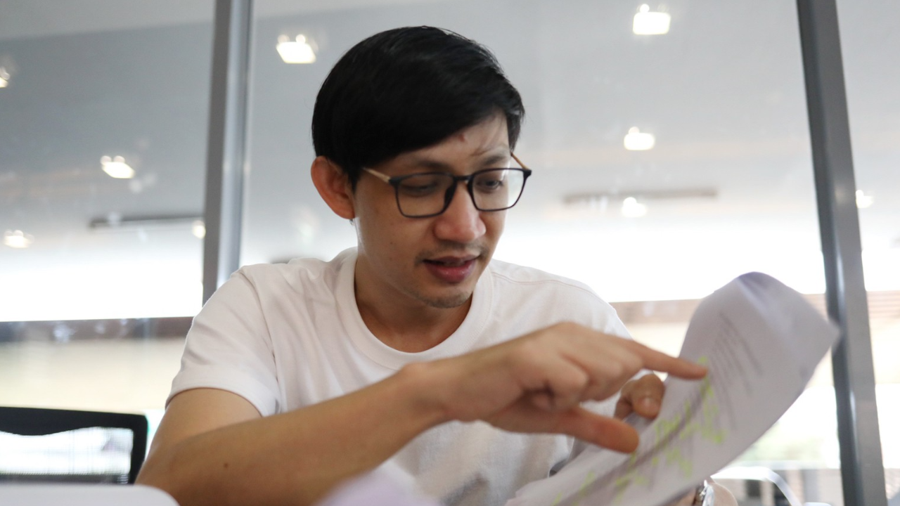 “จิรัฏฐ์” โต้เดือด “ธนกร” ยอมรับพูดผิดแค่คำเดียวแต่ที่เหลือถูกหมด ปมสเปก iPad Pro