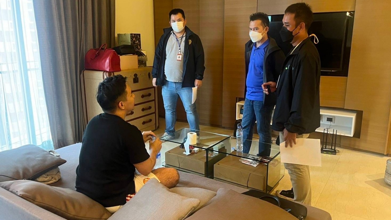 บุกจับ ธฤต ณ พัทลุง ทายาทไฮโซดัง พาพวกยึดรถปอร์เช่ ใช้หนี้พนัน 