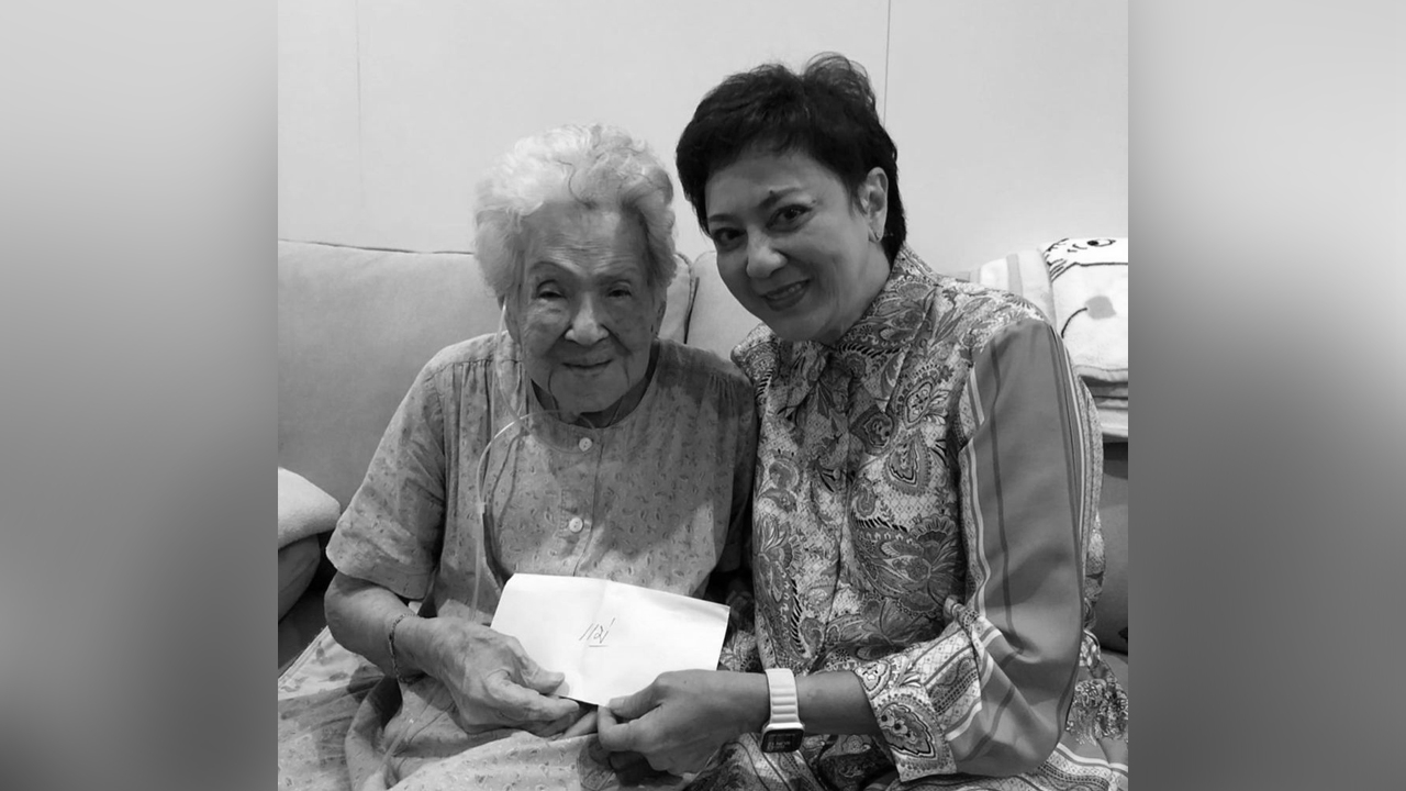 ตุ๊ก ดวงตา สุดเศร้า สูญเสียคุณแม่แน่งน้อย จากไปอย่างสงบในวัย 98 ปี 