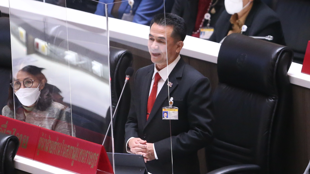 "ชลน่าน" สับแหลก "บิ๊กตู่-10 รมต." บริหารราชการผิดพลาด บกพร่องร้ายแรง (คลิป)