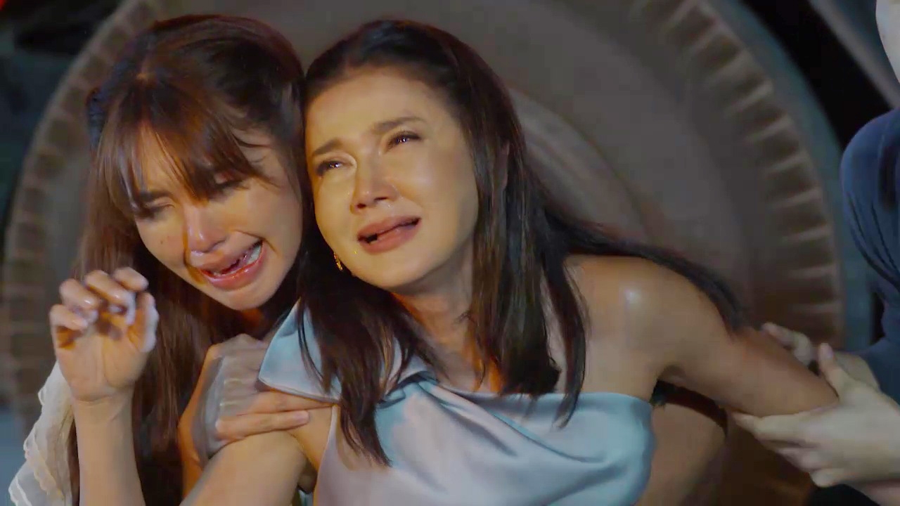 ชีวิตสู้กลับ “สิเรียม” ร้องไห้ใจจะขาด เคราะห์ซ้ำหมดตัวอีกครั้ง ใน “มงกุฎกรรม”