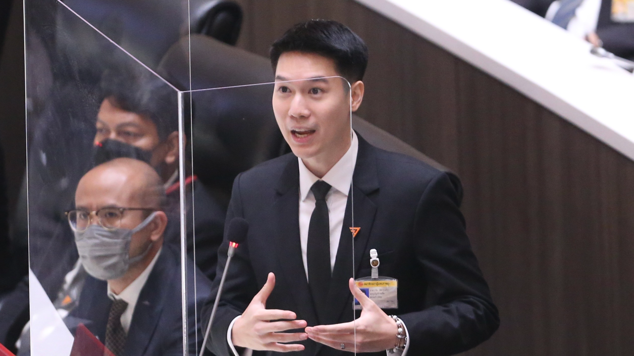 “หมอวาโย” แฉ “อนุทิน” ตั้ง KPI ให้โรงพยาบาลตั้งคลินิกกัญชา หาช่องทางปล่อยของ (คลิป)