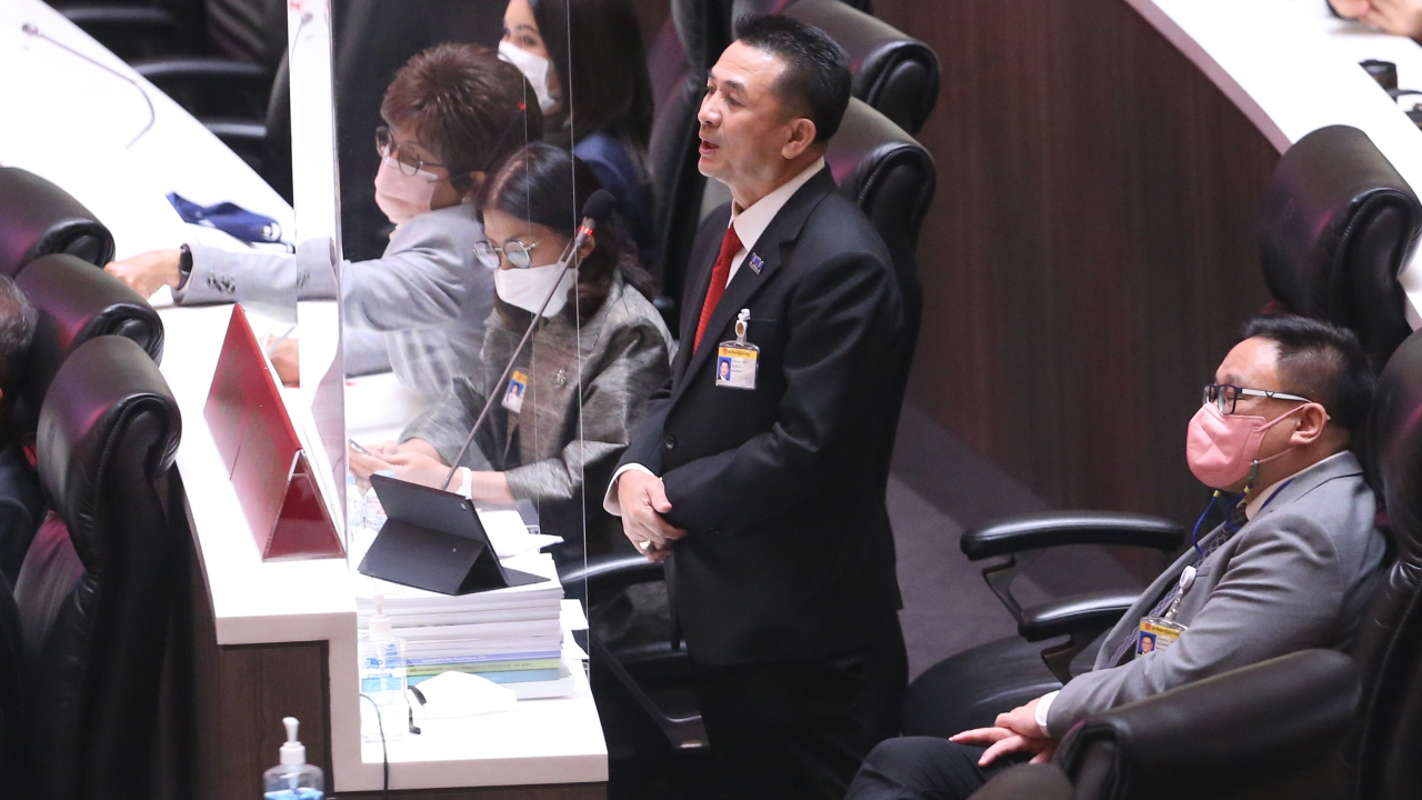 "ชลน่าน" อัด รัฐบาล สถาปนา"สภากล้วย" เชื่อซักฟอกครั้งนี้มีปาฏิหาริย์