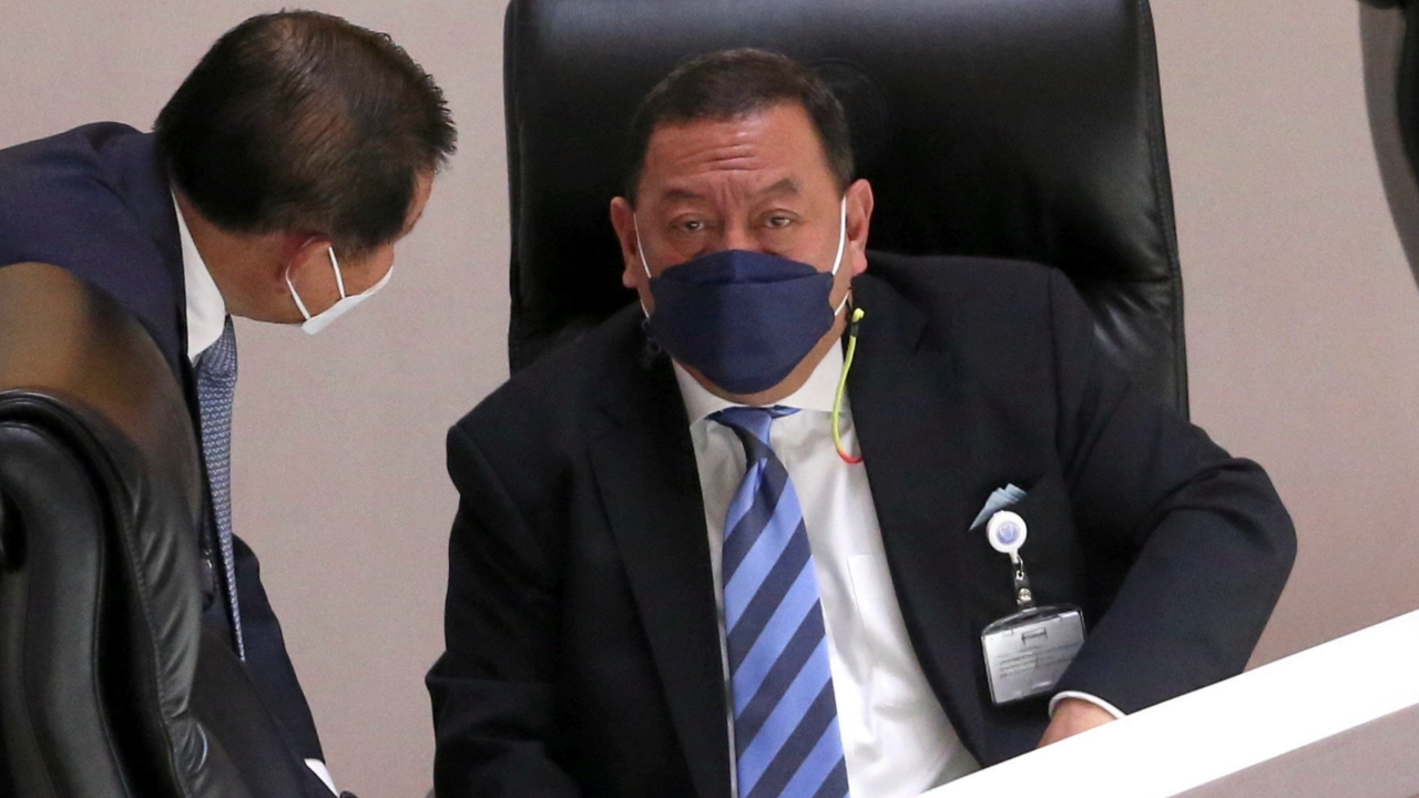 “จุติ” รมว.พม. หน้าเครียดพบ “จุรินทร์” หลังกระแสถูกโหวตคว่ำมาแรง