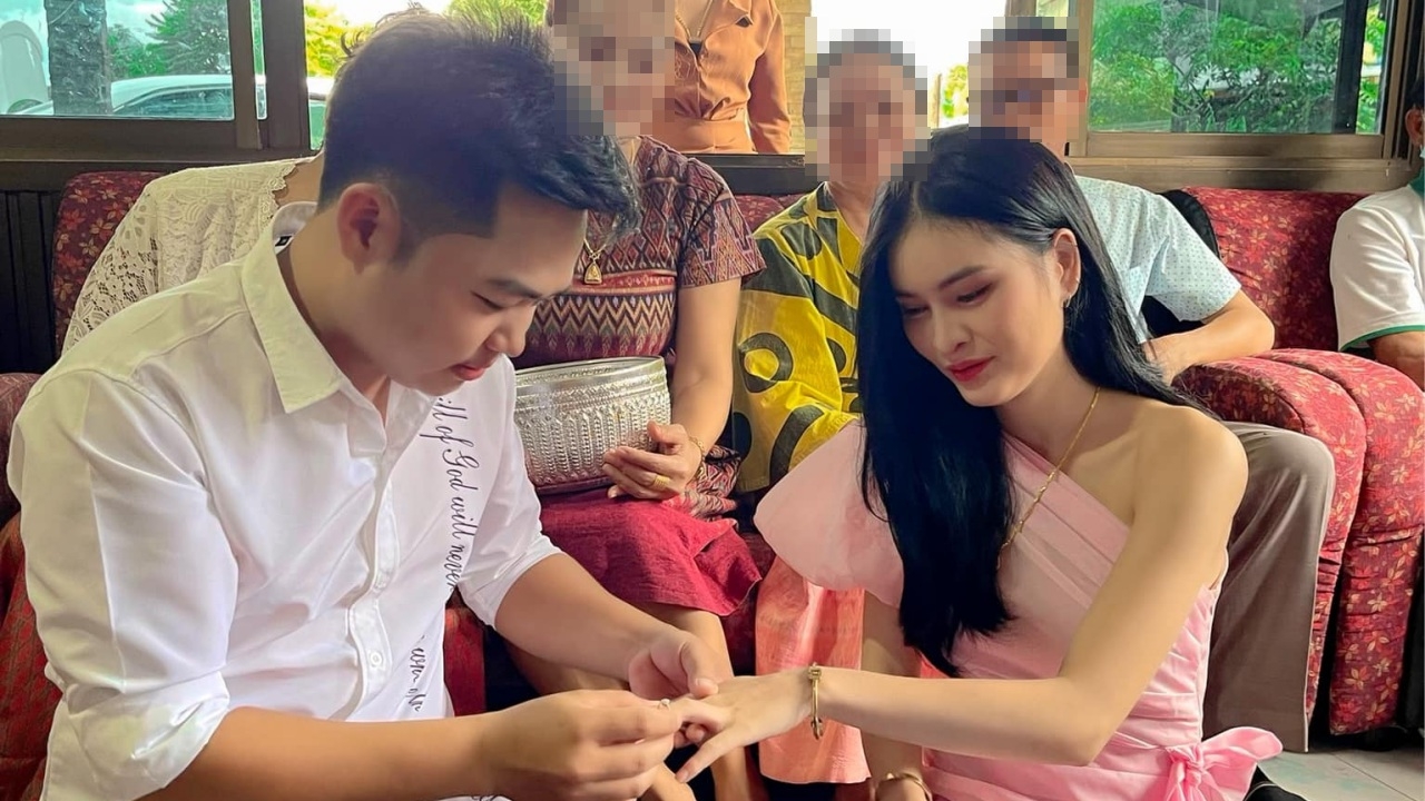 เอ๋ มิรา เข้าพิธีหมั้น น้ำตาซึมไม่เคยคิดว่าครั้งหนึ่งจะเกิดขึ้นในชีวิต