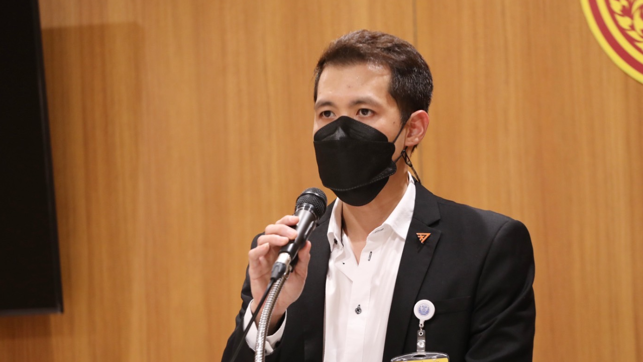 ก้าวไกล อัด “ศักดิ์สยาม” แจงปมขายหุ้น 120 ล้าน ไม่เคลียร์ จ่อยื่น ป.ป.ช. เอาผิดต่อ