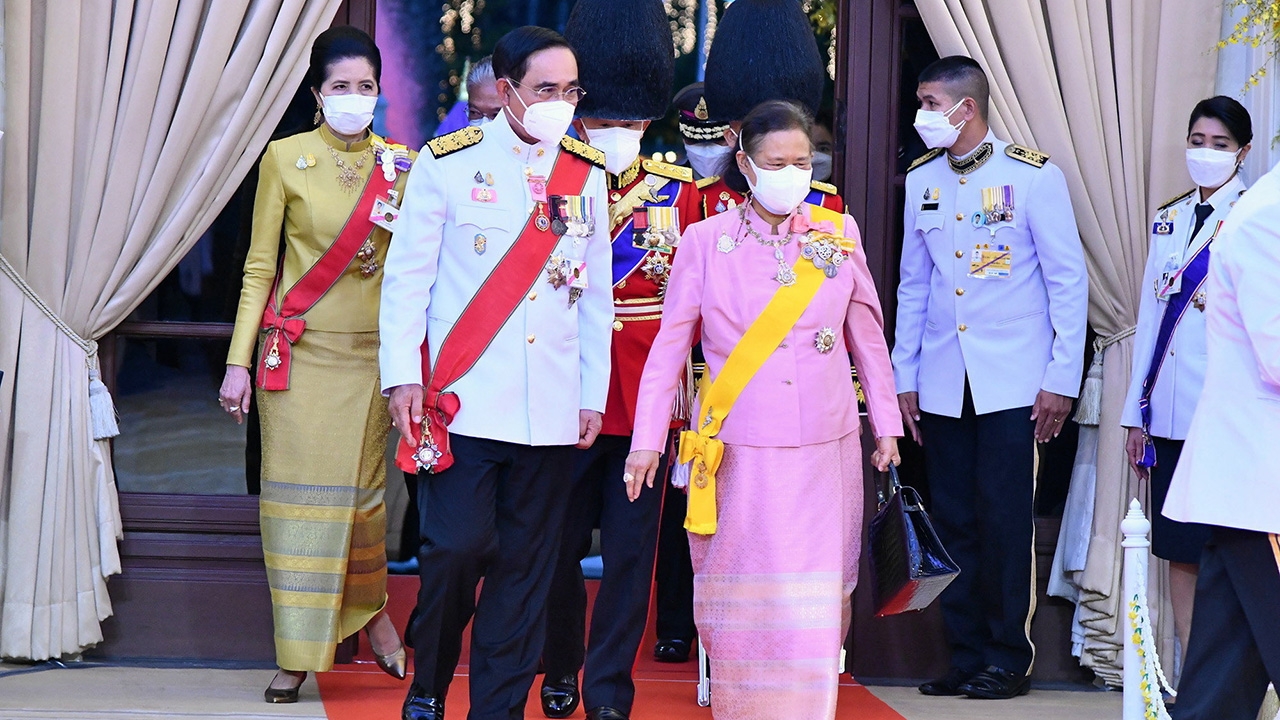 พระเทพเสด็จเป็นองค์ประธานงานสโมสรสันนิบาต