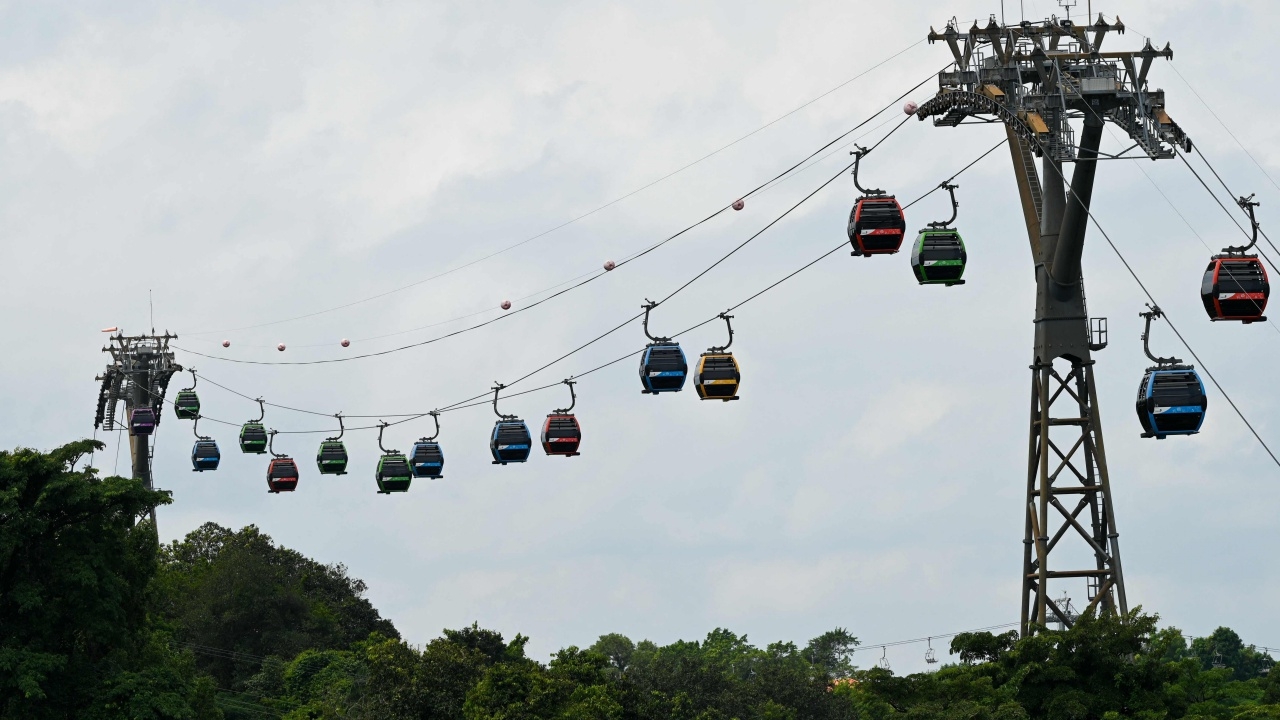 กระเช้าลอยฟ้าสิงคโปร์ขัดข้อง นทท.ติดอยู่นานกว่าครึ่งชั่วโมง