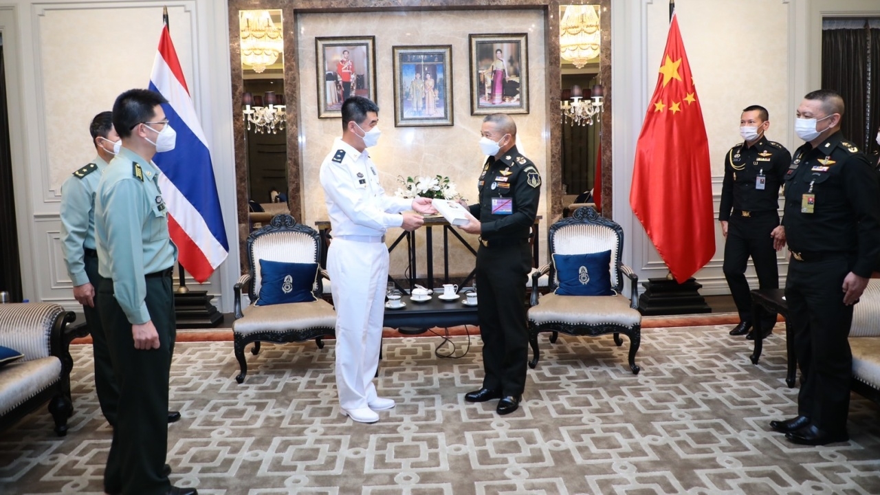 ผบ.ทบ. รับ ทูตทหารจีน ปลื้มให้ความสำคัญไทย จ่อฟื้นความร่วมมือทางทหาร