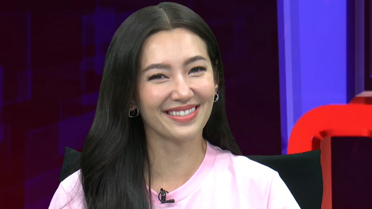 เบลล่า ฝากความยินดีถึง "พี่คนนั้น" จากนี้มูฟออน โฟกัสความสุขปัจจุบัน