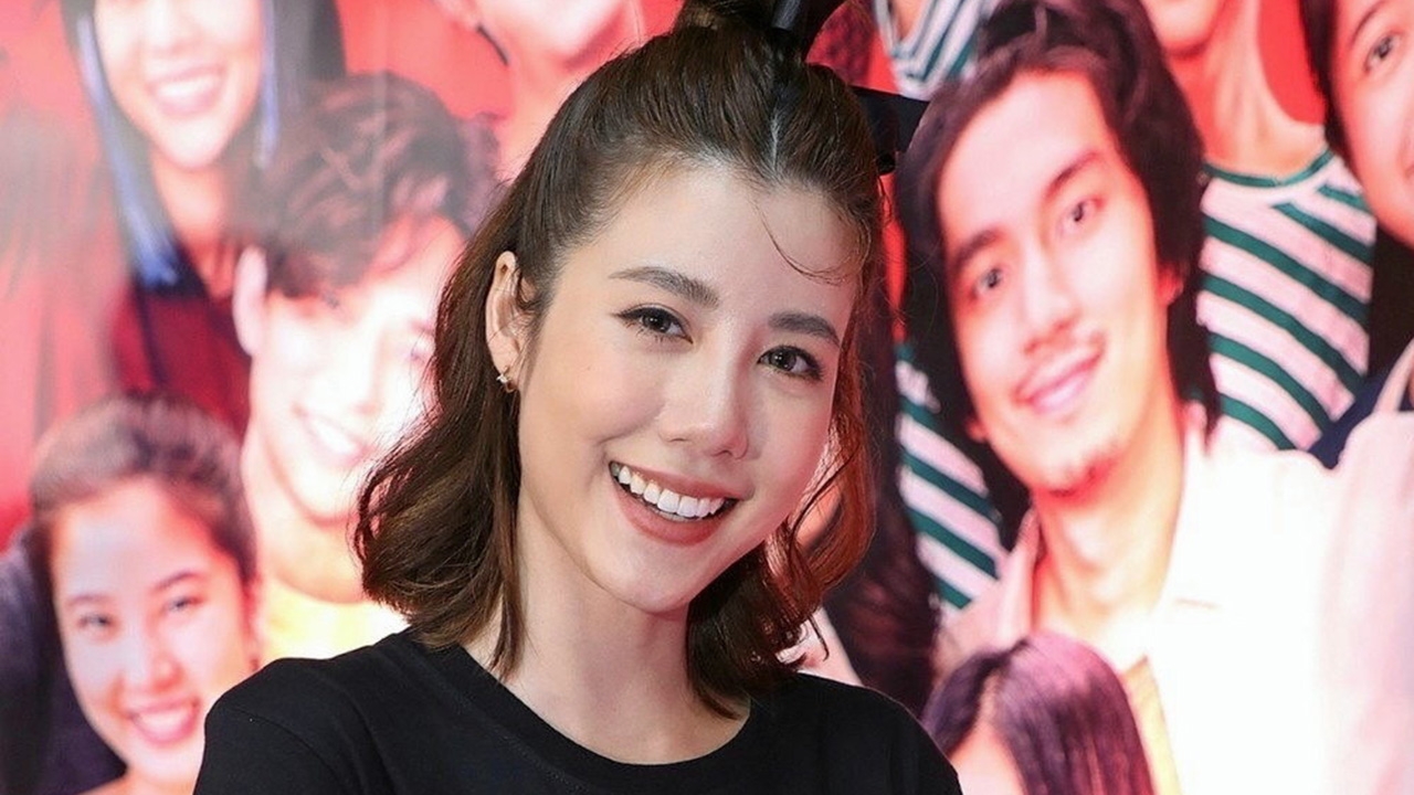 “เอสเธอร์” รัก "เคน" แฮปปี้ ไม่หวั่นอาถรรพ์ 7 ปี เอ่ยปาก "หนูก็อยากแต่ง"