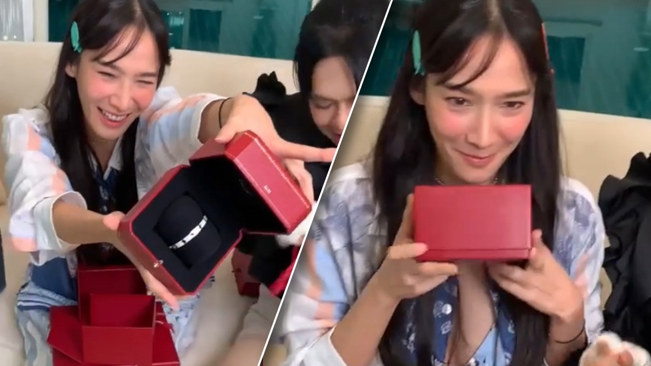 อั้ม กรี๊ดแตก เอ ให้กำไลราคาหลักล้าน งานนี้ชุดแม่แย่งซีนเบาๆ (คลิป)