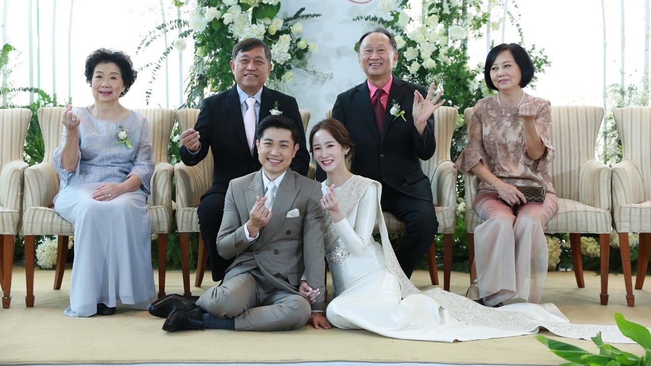 ตาล กัญญา สละโสดจูงมือแฟนนักธุรกิจแต่งงาน พักงานในวงการปั๊มลูก 3 คน