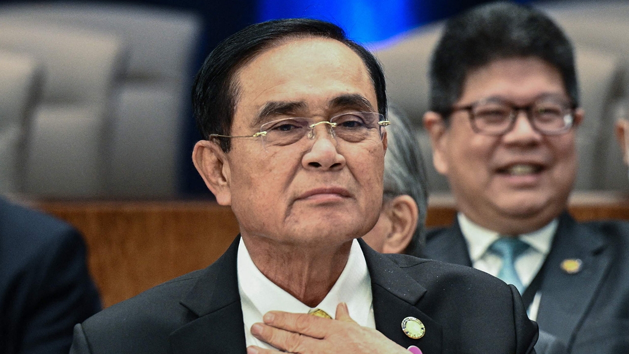 “เด็ดหัว-สอยนั่งร้าน” ซักฟอกทิ้งทวนท้ายเทอมสภา­ : โหมเลือกตั้ง แซะปรับ ครม.
