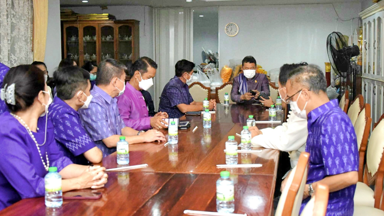 ปลัด มท.หารือผู้ว่าฯ พิษณุโลก นำสายไฟลงดิน ปรับภูมิทัศน์เมืองสองแคว