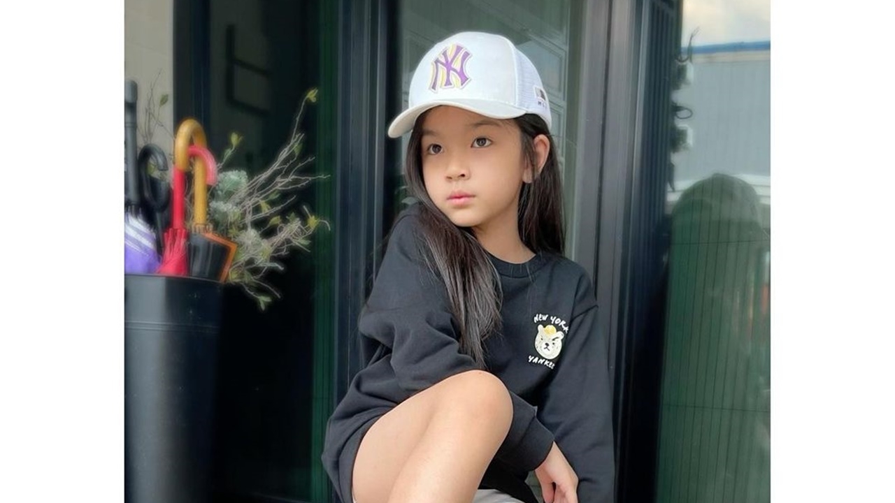 เห็นแล้วทึ่ง น้องมะลิ จิ๋วแต่แจ๋ว โชว์สเตปแดนซ์กับรุ่นพี่ ฝีมือไม่ธรรมดา (คลิป)