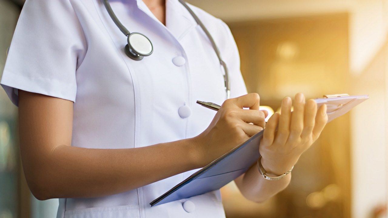 ประกาศรับสมัคร "พยาบาล" บินไปทำงานที่ซาอุดีอาระเบีย เงินเดือนสูงสุด 1 แสนบาท