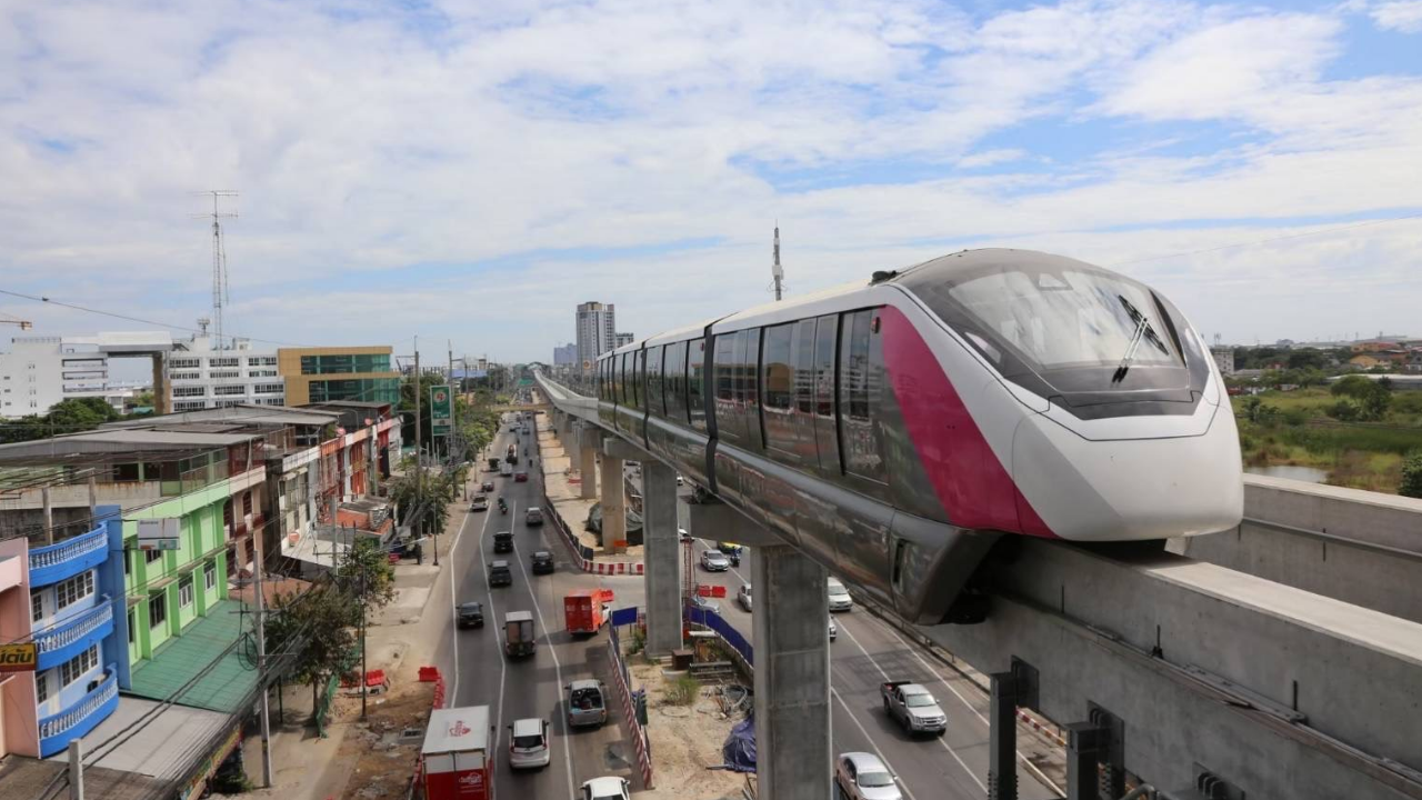 คมนาคมเผย รถไฟฟ้าโมโนเรลสายสีเหลือง สายสีชมพู เตรียมให้บริการต้นปี 66