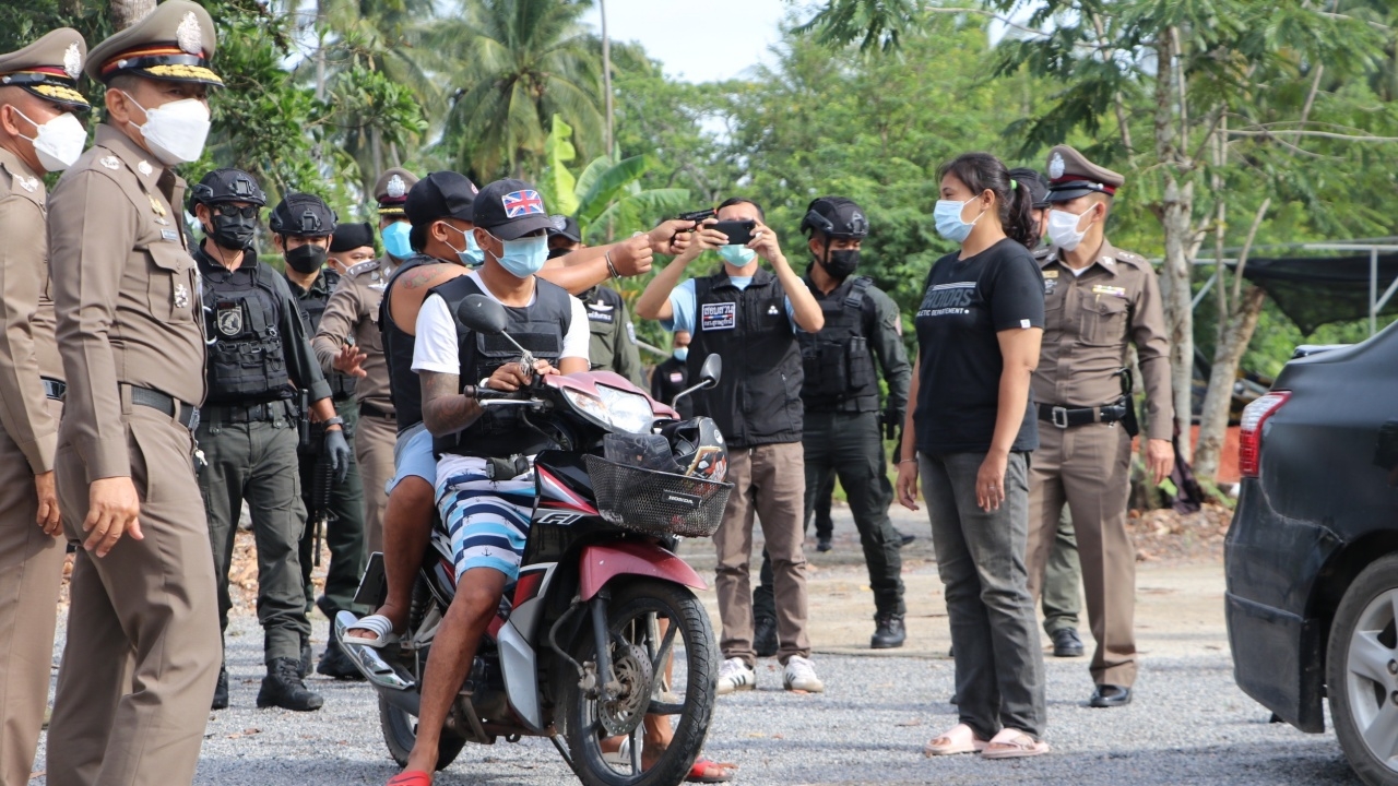 "หมาย ศรีวิชัย" ย่องมอบตัว ปมจ้างวานฆ่า "เจ๊หญิง" ผบ.ตร.จ่อบินสอบเอง