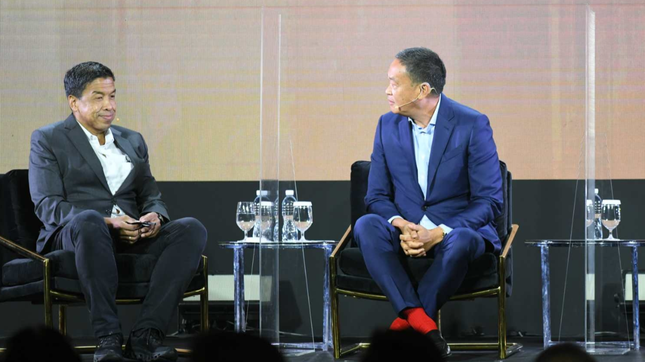 “ชัชชาติ” บอกไม่เหนื่อยหลังทำงานมา 1 เดือน ชี้ไลฟ์สดไม่ใช่จับผิดเป็นทางเลือกให้คนชม