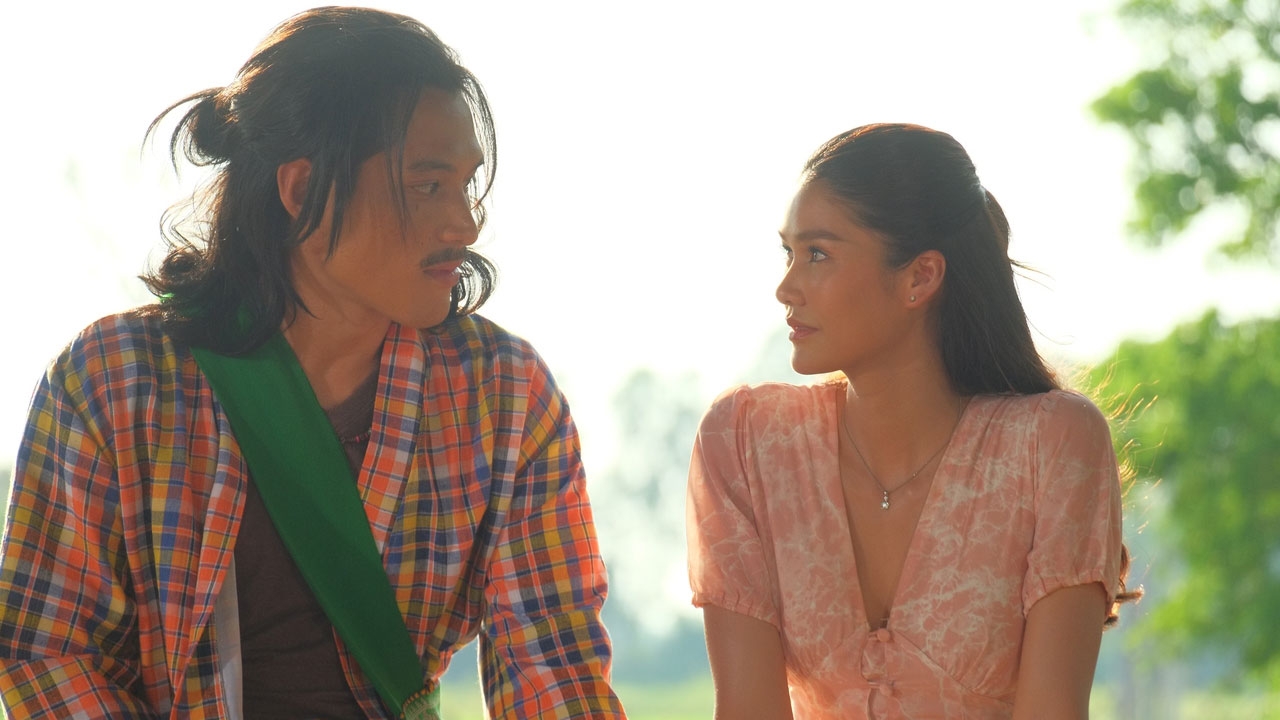 พ้อยท์-แนท จับคู่ชุลมุนวุ่นรัก บู๊กระจาย ม่วนคักสไตล์อีสาน ใน "บอดี้การ์ดหมอลำ"