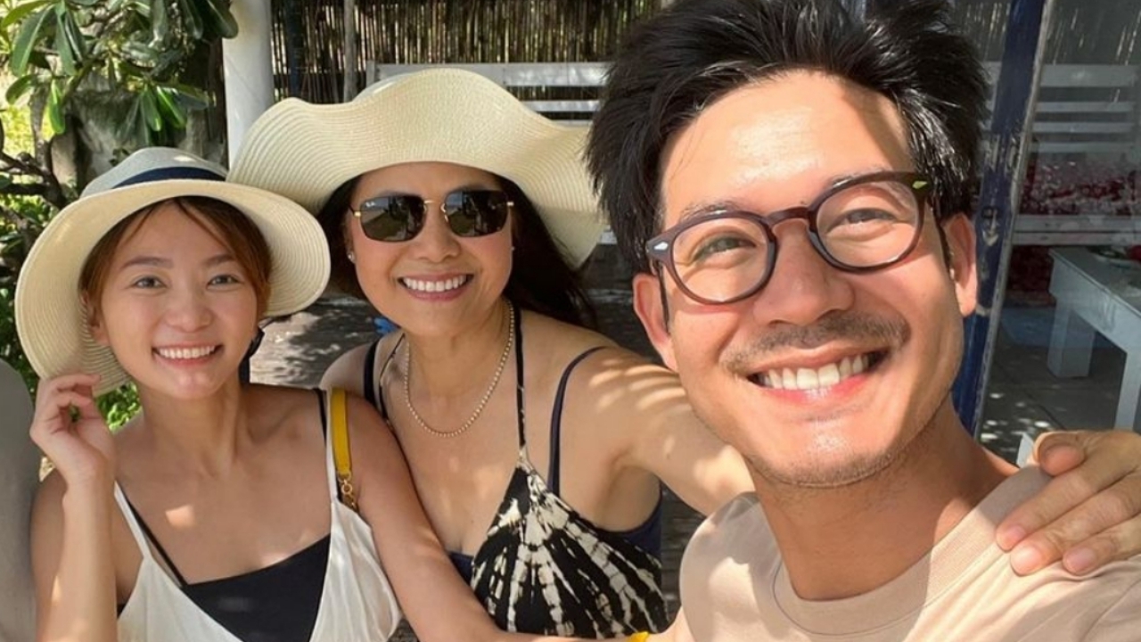 คุณแม่จัดให้ เปิดภาพแฟนของ เวียร์ ศุกลวัฒน์ ครั้งแรก น่ารักและอบอุ่นมาก