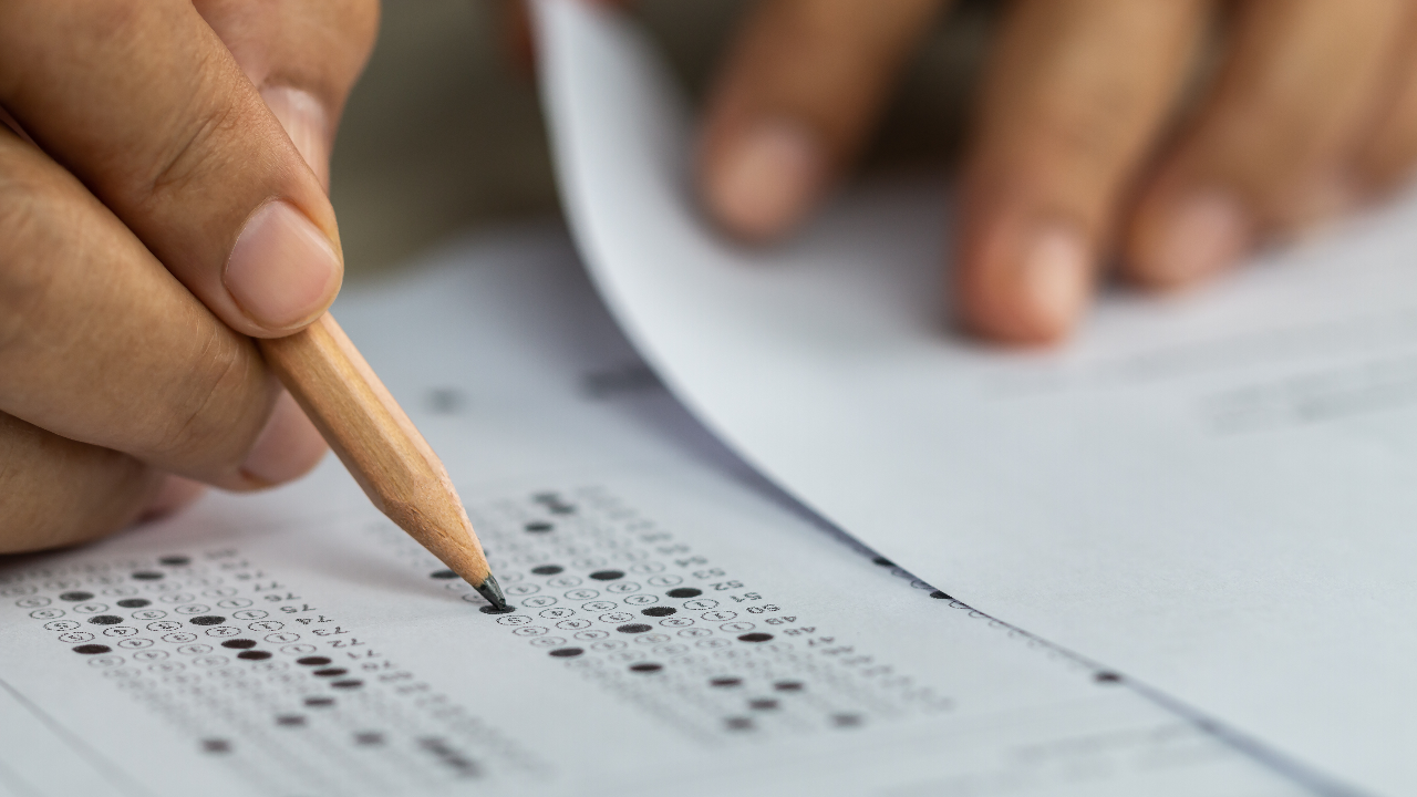 สมัครสอบ ก.พ. 2565 เริ่มวันนี้ 21 มิ.ย. พร้อมเช็กเงื่อนไข-คุณสมบัติ