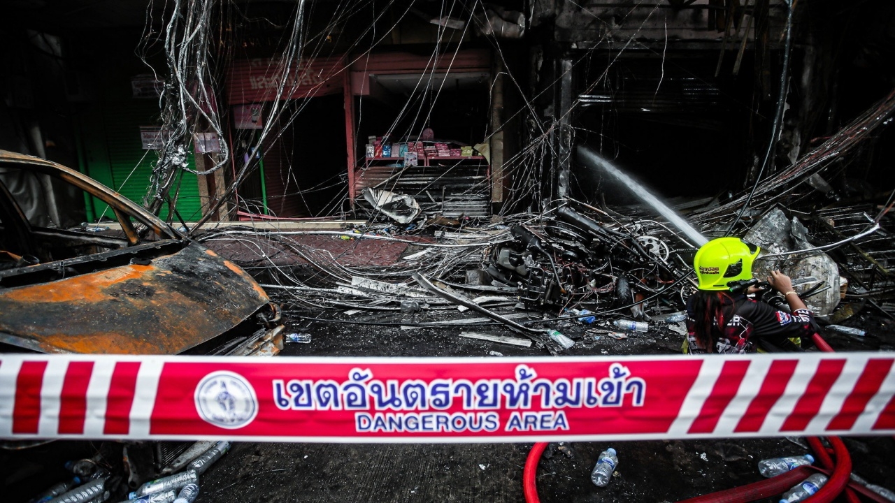 กฟน.แถลงเสียใจ ไฟไหม้ย่านสำเพ็ง เร่งตรวจสอบสาเหตุ-แก้ระบบไฟฟ้า