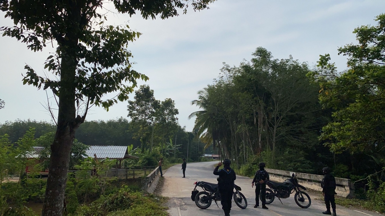 ระทึก ปิดล้อมปะทะเดือดที่ยะลา จับตายคนร้าย 2 ศพ ทหารพรานปิดกั้นพื้นที่