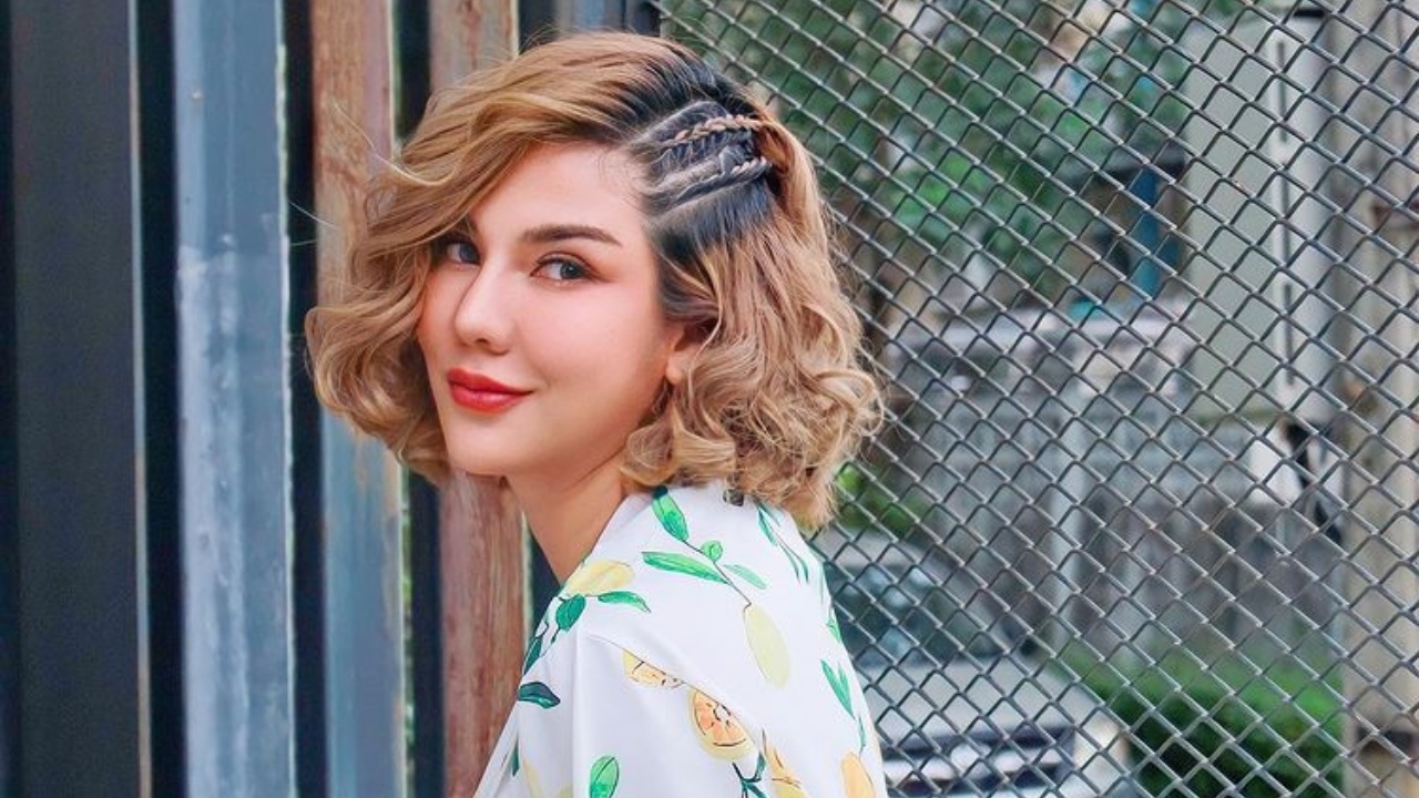 หมิว สิริลภัส เผยชอบทำร้ายตัวเองเวลาอารมณ์ดาวน์ กำลังพยายามรักษาตัว