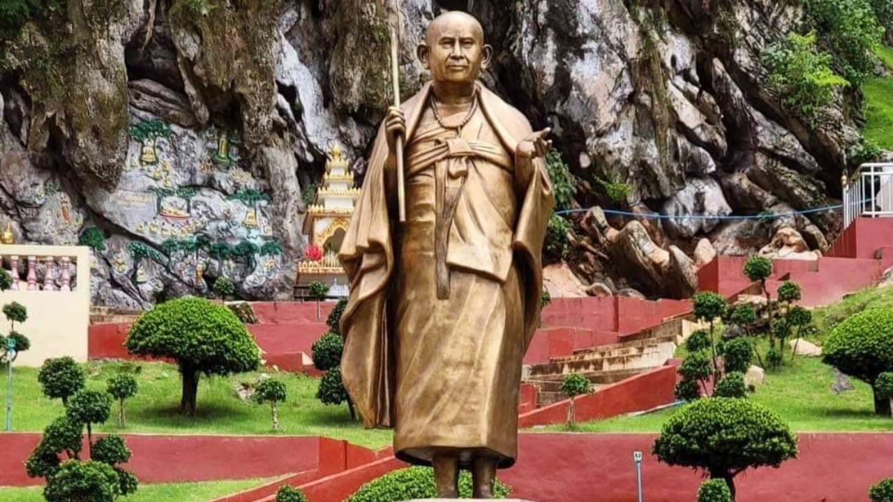 แนะคนไทยรับ "พระครูบาบุญชุ่ม" วัดพระธาตุดอยเวียงแก้ว หน้าถ้ำเฉพาะผู้เกี่ยวข้อง