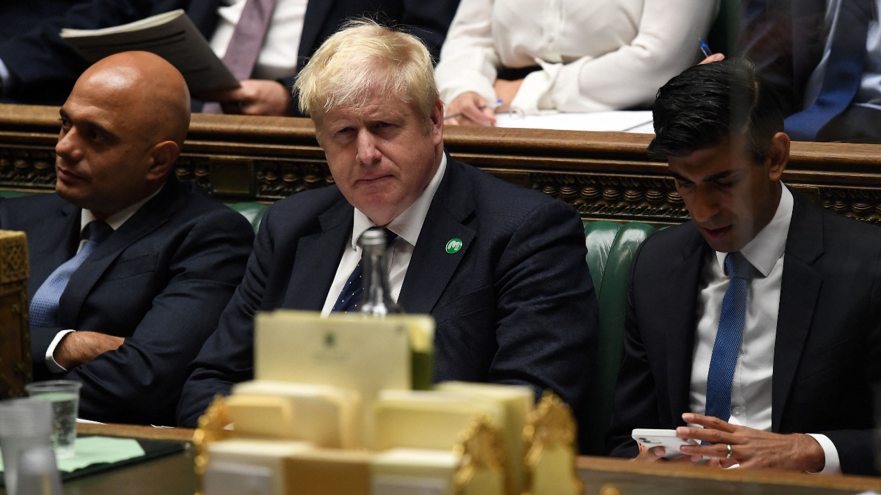 สองรมต.อังกฤษพร้อมใจยื่นลาออก เพราะกังขาความเป็นผู้นำของนายกฯ จอห์นสัน